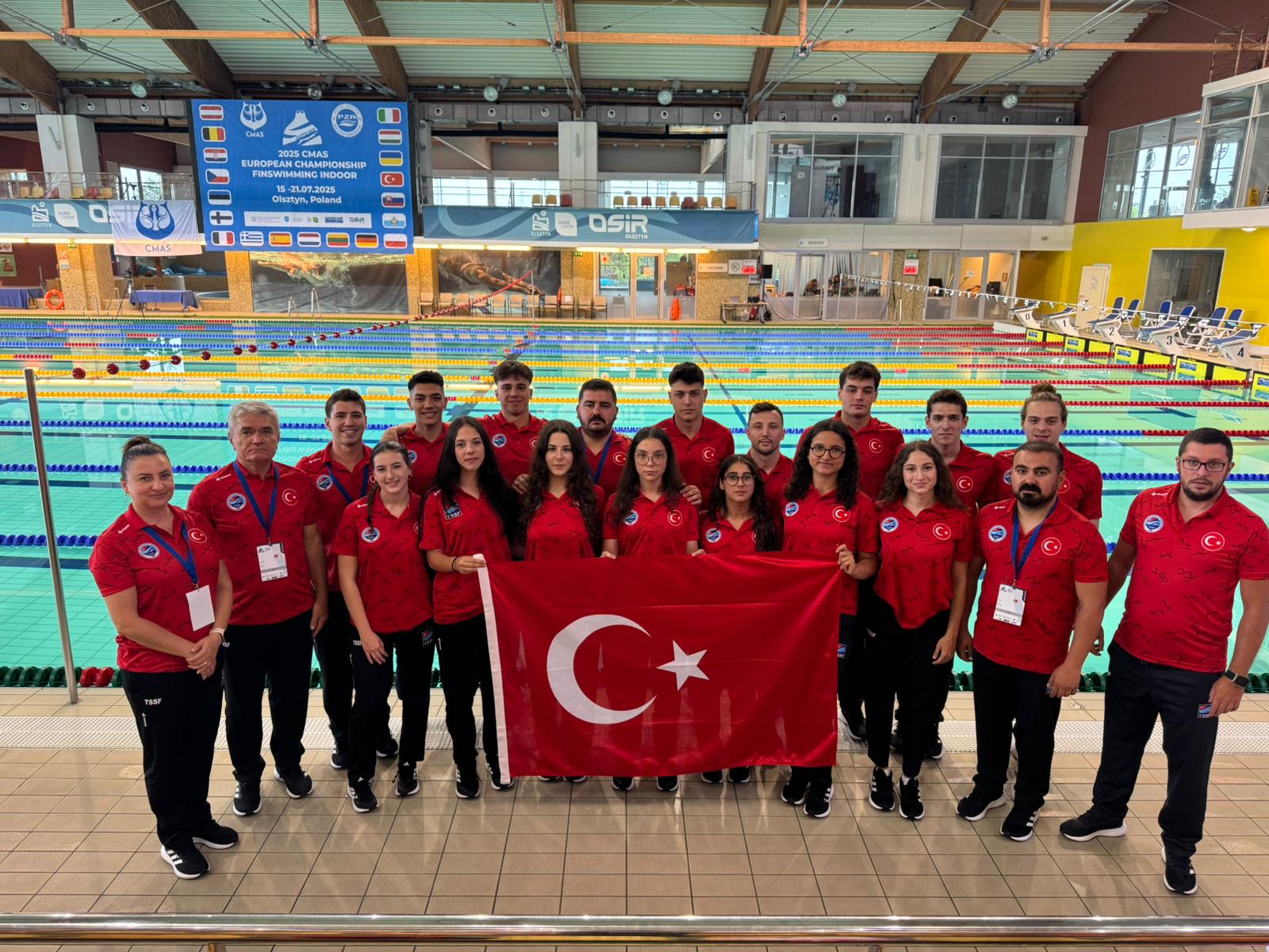 2025-TSSF Paletli Yüzme Büyükler Milli Takımı Avr Şamp için Polonya'da